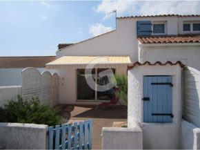 Pavillon pour 4 à 150m de la plage et 500m du centre de La Tranche-sur-Mer, avec terrasse et garage - FR-1-357-48